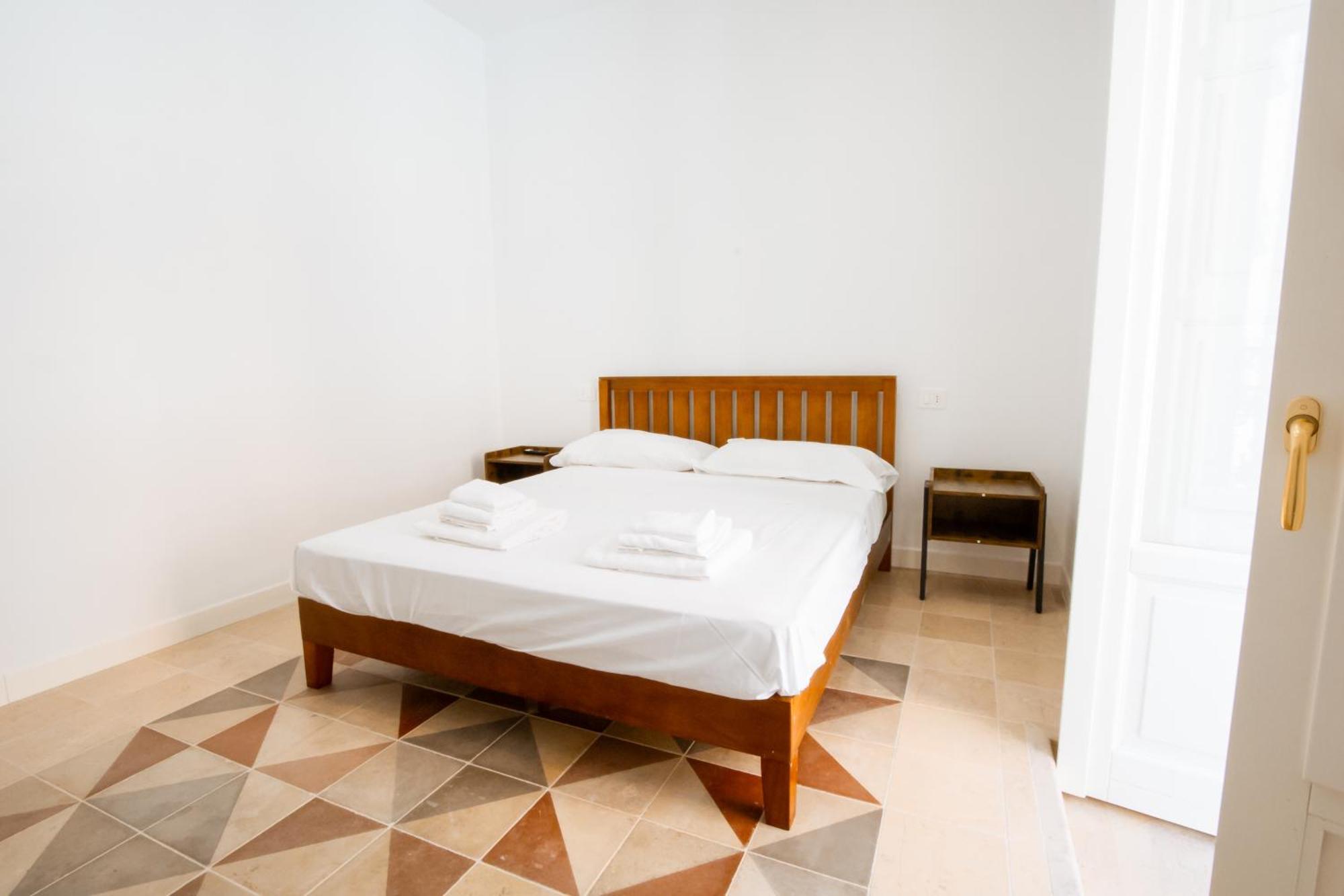 Palazzo Marevento Apartment Bari Exterior photo
